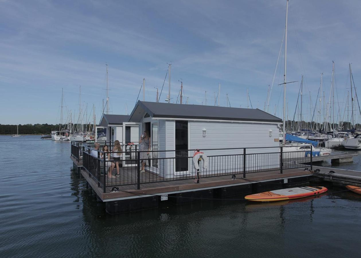 Mercury Yacht Harbour And Holiday Park Lower Swanwick 외부 사진